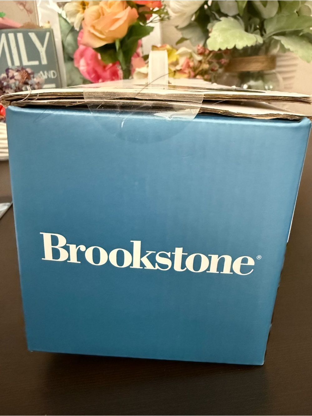 ππ BROOKSTONE CAR VACUUM CLEANER. BRAND NEW SEALED IN BOX! - Picture 9 of 12